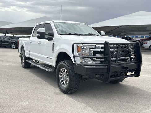Used 2020 Ford F250 Lariat w/ Lariat Ultimate Package AWD/4WD image 2