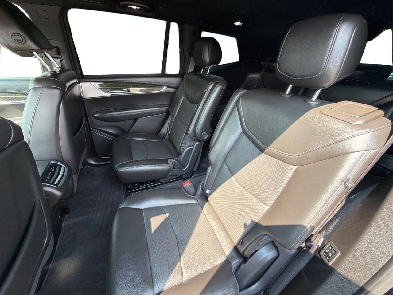 Used 2023 Cadillac XT6 Sport w/ Technology Package AWD/4WD image 36
