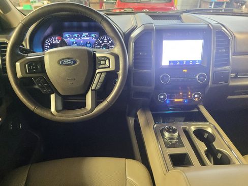Used 2020 Ford Expedition XLT w/ Equipment Group 202A RWD image 22