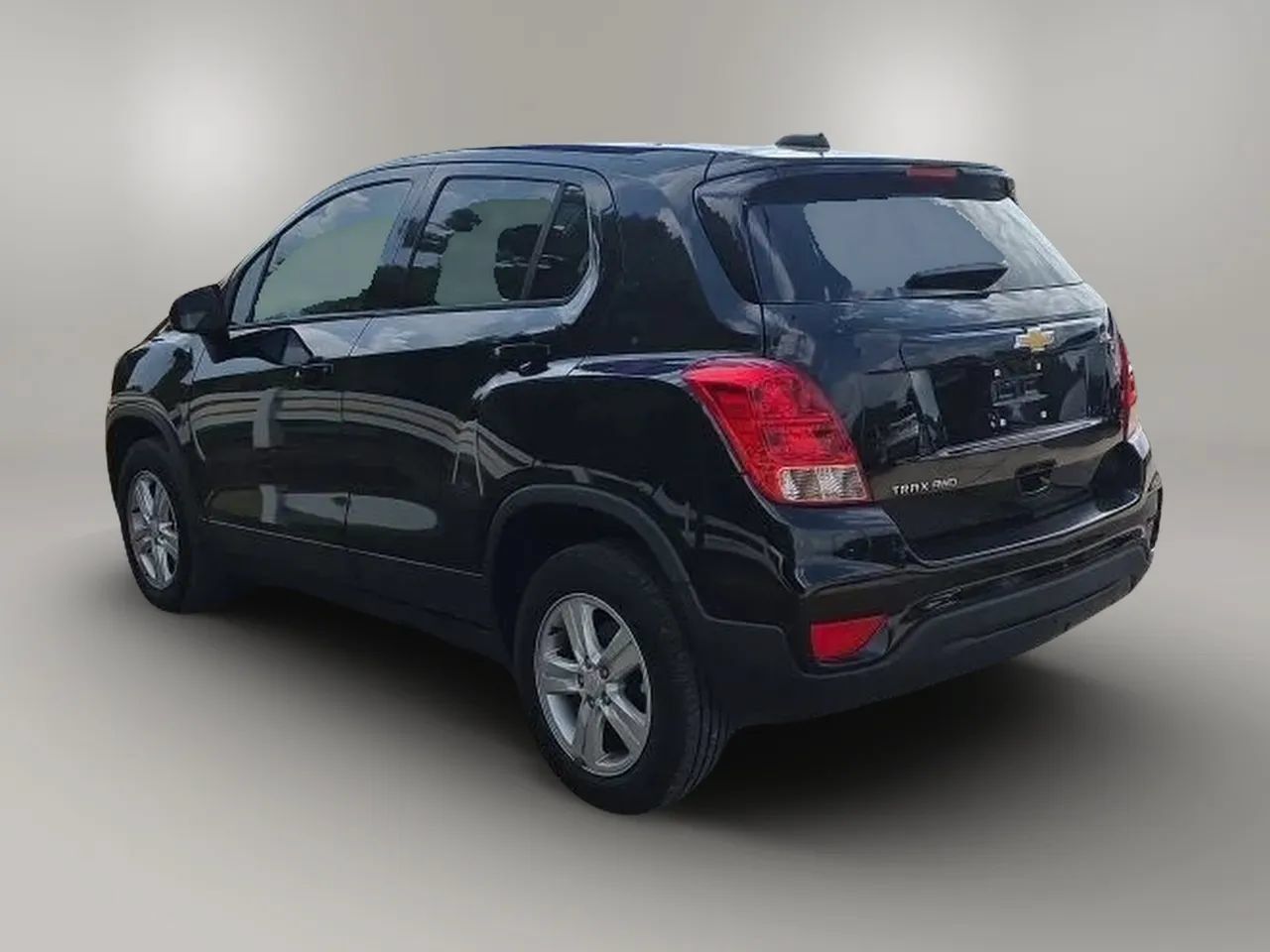 Used 2022 Chevrolet Trax LS AWD/4WD image 6