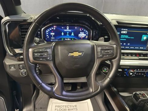 Used 2024 Chevrolet Silverado 1500 High Country w/ High Country Premium Package AWD/4WD image 17