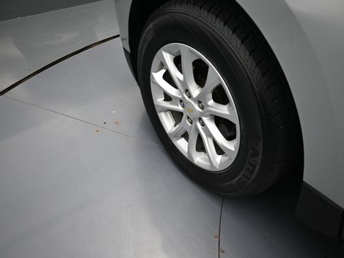 Used 2018 Chevrolet Equinox LS FWD image 31