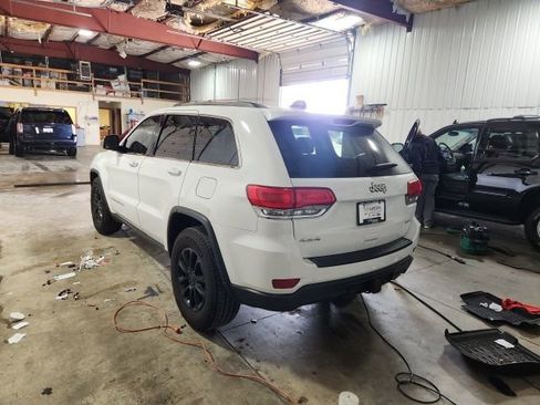 Used 2015 Jeep Grand Cherokee Laredo w/ Quick Order Package 23E image 5