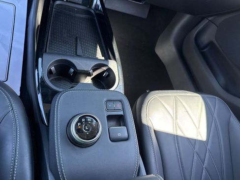 Used 2022 Ford Mustang Mach-E Select image 15