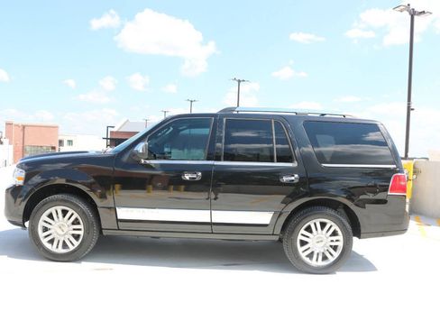Used 2014 Lincoln Navigator 2WD image 67