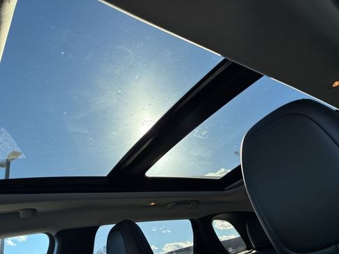 Used 2023 Jeep Cherokee Altitude Lux w/ Lux Elite Package image 22