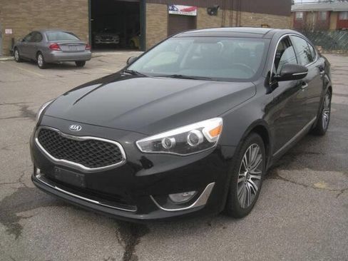 Used 2015 Kia Cadenza Premium w/ Luxury Package image 1