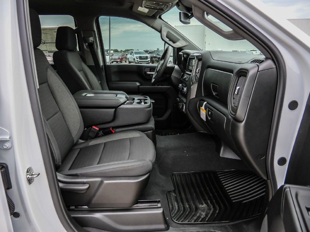New 2026 Chevrolet Silverado 2500 Custom w/ Custom Value Package AWD/4WD image 14