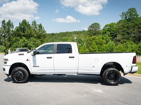 New 2026 RAM 3500 Big Horn AWD/4WD image 5