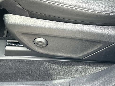 Used 2024 Mercedes-Benz GLE 450e 4MATIC image 18