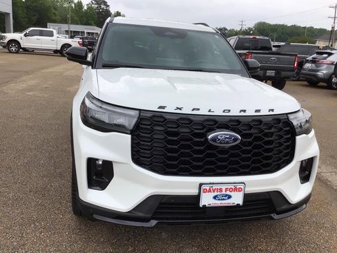 New 2026 Ford Explorer ST-Line AWD/4WD image 6
