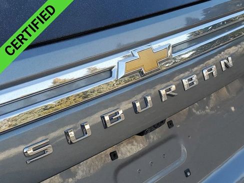 Certified 2022 Chevrolet Suburban Premier w/ Premium Package image 33