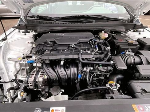 New 2026 Hyundai Elantra SEL Sport Premium FWD image 11