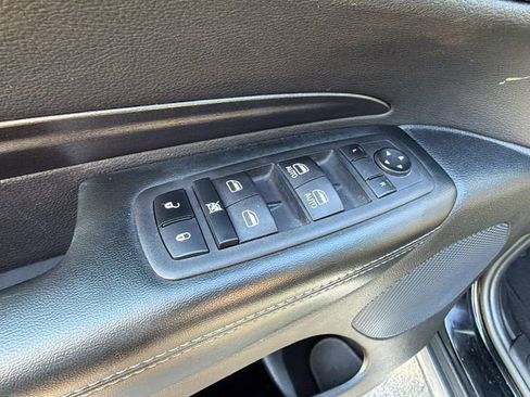 Used 2023 Dodge Durango SXT image 20