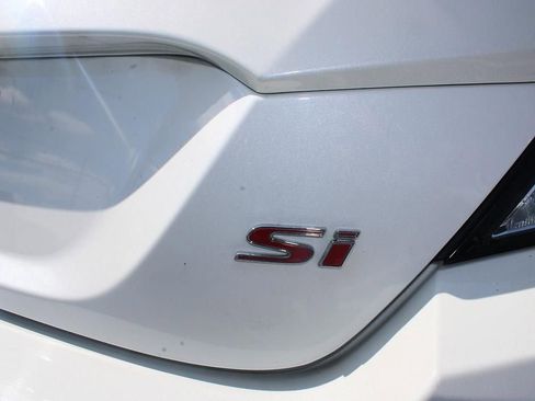 Used 2018 Honda Civic Si image 11