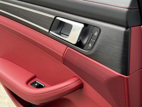 Used 2023 Porsche Panamera 4 Platinum Edition w/ Assistance Package image 38