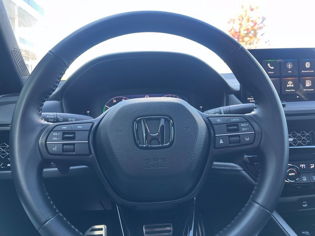 Used 2025 Honda Accord Sport image 26