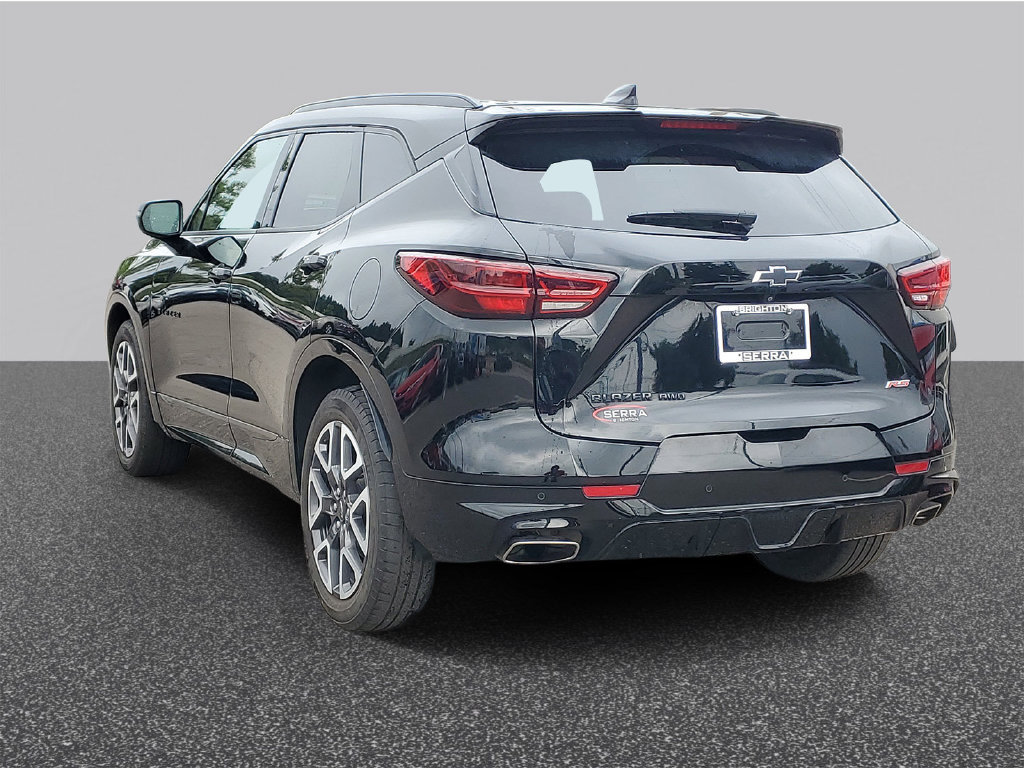 Used 2024 Chevrolet Blazer RS AWD/4WD image 2