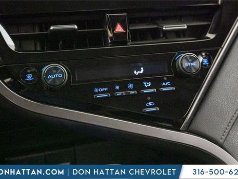 Used 2023 Toyota Camry LE image 10