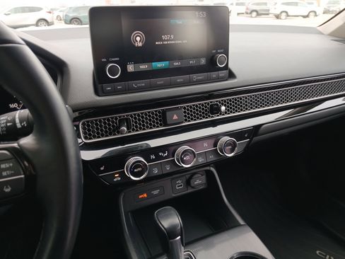 Used 2023 Honda Civic EX image 11