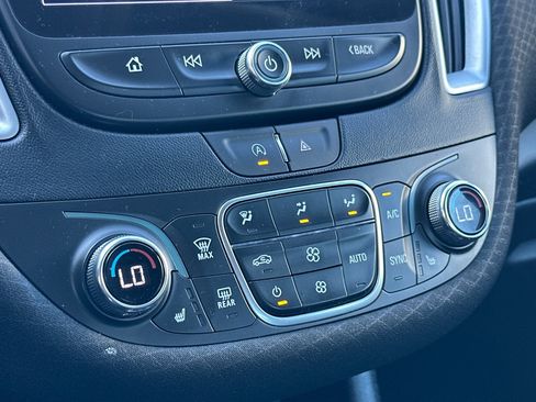 Used 2023 Chevrolet Malibu LT FWD image 20