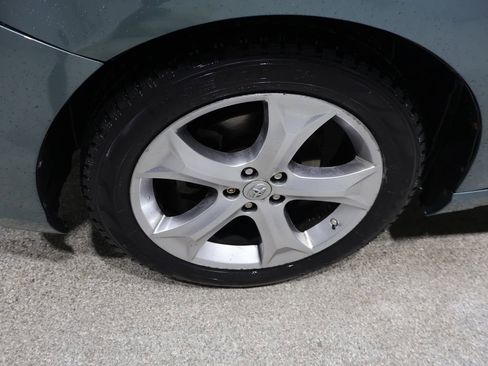 Used 2009 Toyota Venza FWD image 9
