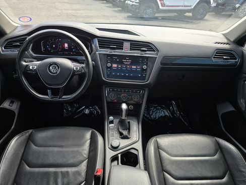 Used 2019 Volkswagen Tiguan SEL Premium AWD/4WD image 5