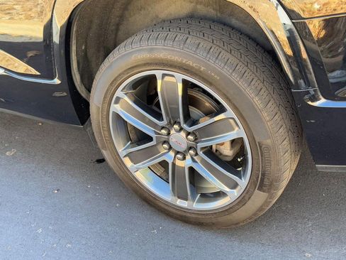 Used 2019 GMC Acadia Denali w/ Technology Package image 5