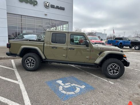 New 2026 Jeep Gladiator Rubicon AWD/4WD image 38