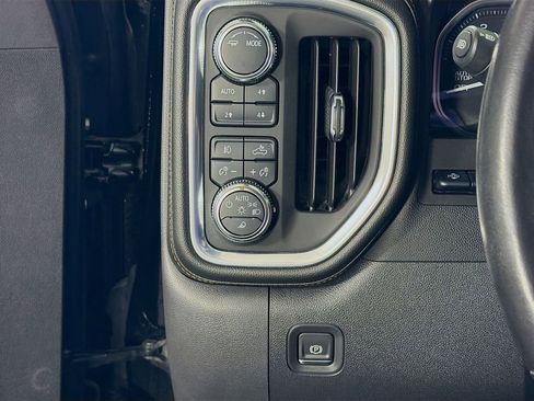 Used 2021 GMC Sierra 1500 AT4 w/ AT4 Premium Package image 11