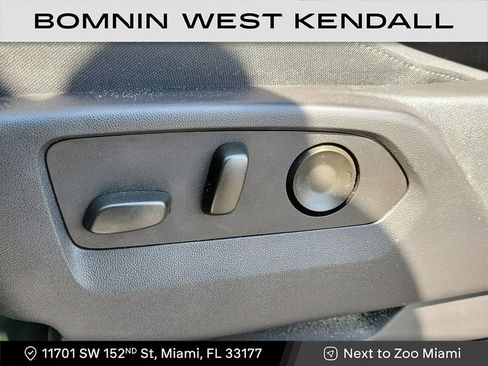 Used 2024 GMC Sierra 1500 SLE image 14