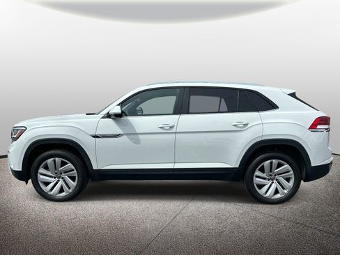 Used 2023 Volkswagen Atlas Cross Sport SE AWD/4WD image 2
