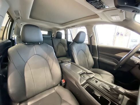 Used 2024 Toyota Grand Highlander Limited AWD/4WD image 28