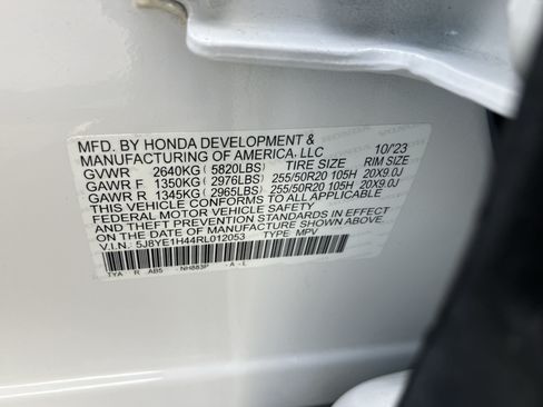 Used 2024 Acura MDX SH-AWD w/ Technology Package image 39