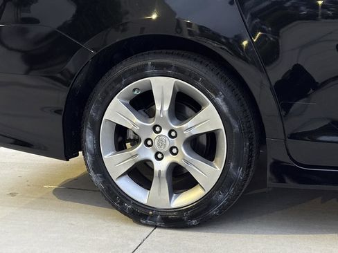 Used 2013 Toyota Sienna SE image 9