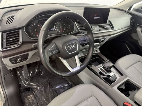Used 2023 Audi Q5 2.0T Premium w/ Convenience Package AWD/4WD image 17