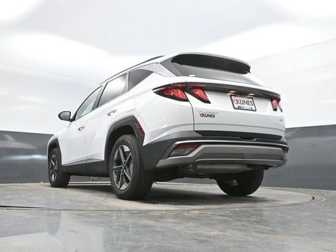 Used 2025 Hyundai Tucson SEL AWD/4WD image 47