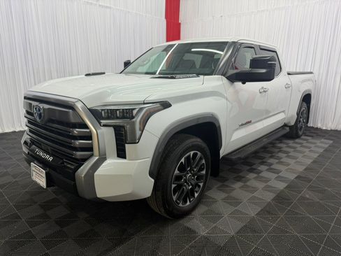 Used 2024 Toyota Tundra Limited AWD/4WD image 6