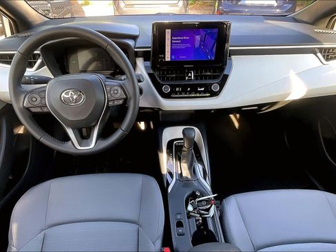 Used 2026 Toyota Corolla SE image 15