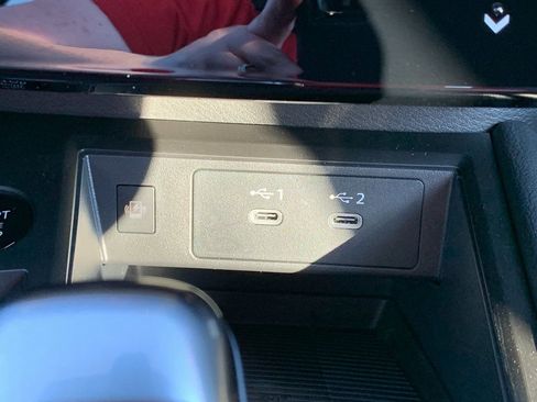 New 2026 Nissan Kicks SR image 14