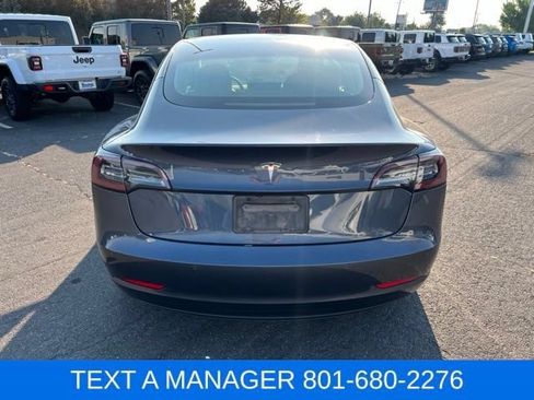 Used 2020 Tesla Model 3 Standard Range RWD image 4