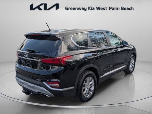Used 2020 Hyundai Santa Fe SE image 7