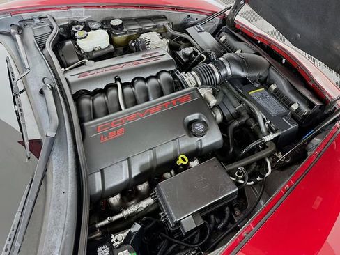 Used 2005 Chevrolet Corvette Coupe w/ Preferred Equipment Group image 25