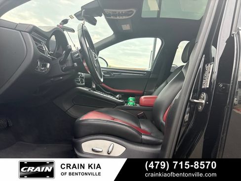 Used 2021 Porsche Macan AWD/4WD image 14