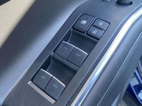 Used 2023 Toyota Highlander Platinum image 22