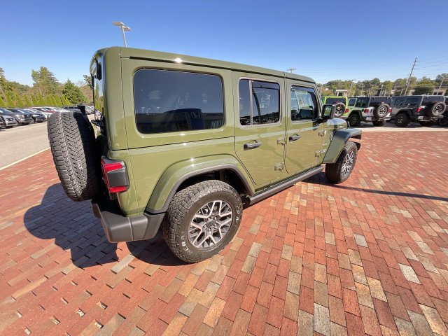 Used 2024 Jeep Wrangler Unlimited Sahara w/ Technology Group AWD/4WD image 35