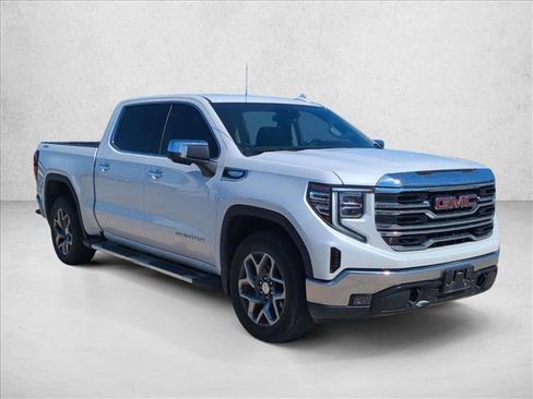 Used 2024 GMC Sierra 1500 SLT image 3