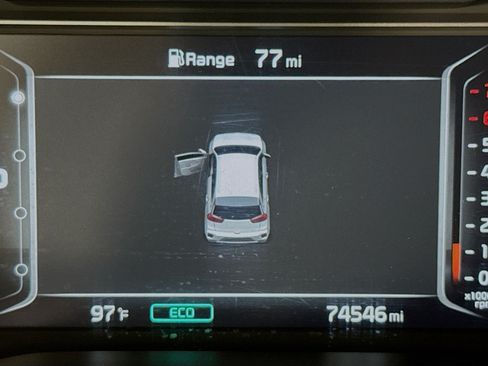 Used 2022 Kia Niro Touring Special Edition FWD image 14