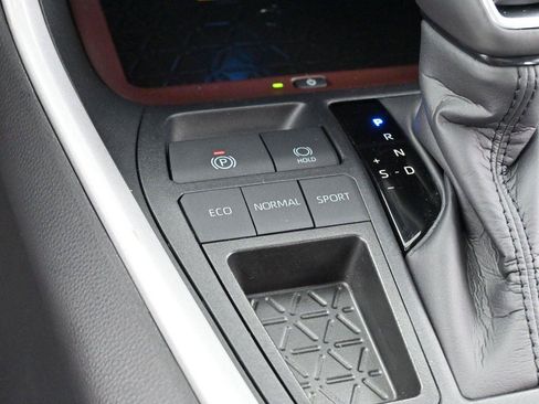 Used 2025 Toyota RAV4 Limited w/ Advanced Technology Package FWD image 22