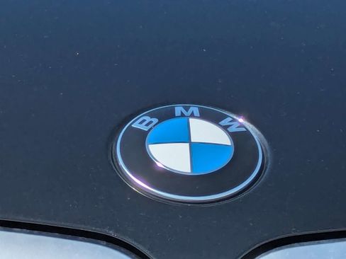 Used 2023 BMW X7 xDrive40i w/ Premium Package AWD/4WD image 11
